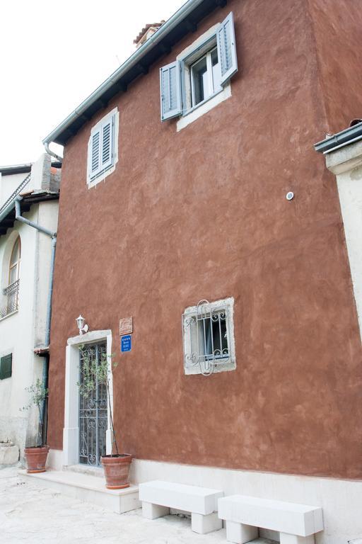Houses Of موتوفون المظهر الخارجي الصورة